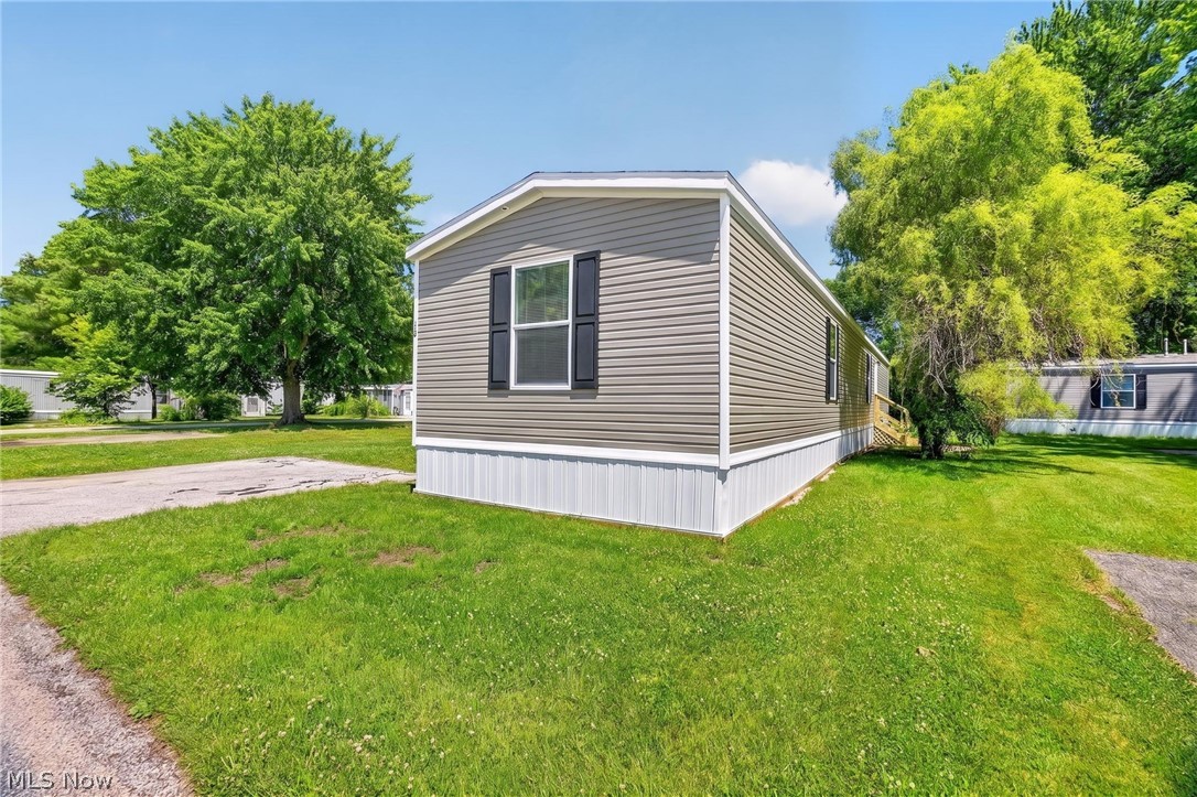 3583 Austin Road, Unit 12 Geneva, OH 44041 - Photo 4 of 29