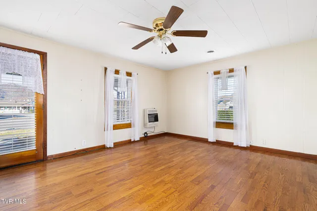 $299,999 | 602 Monroe Street, Erwin, TN 37650