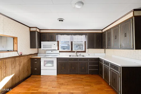 $289,000 | 602 Monroe Street, Erwin, TN 37650