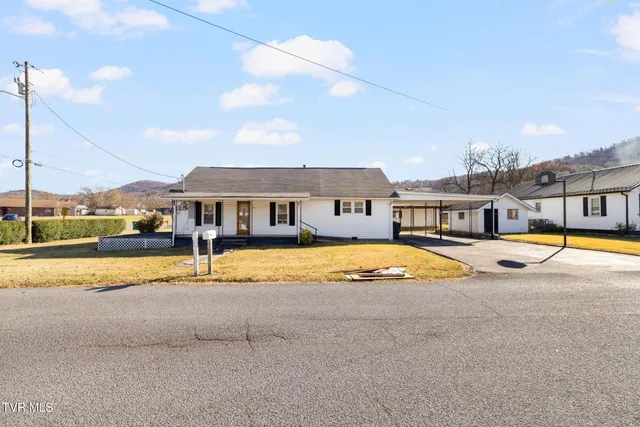 $299,999 | 602 Monroe Street, Erwin, TN 37650
