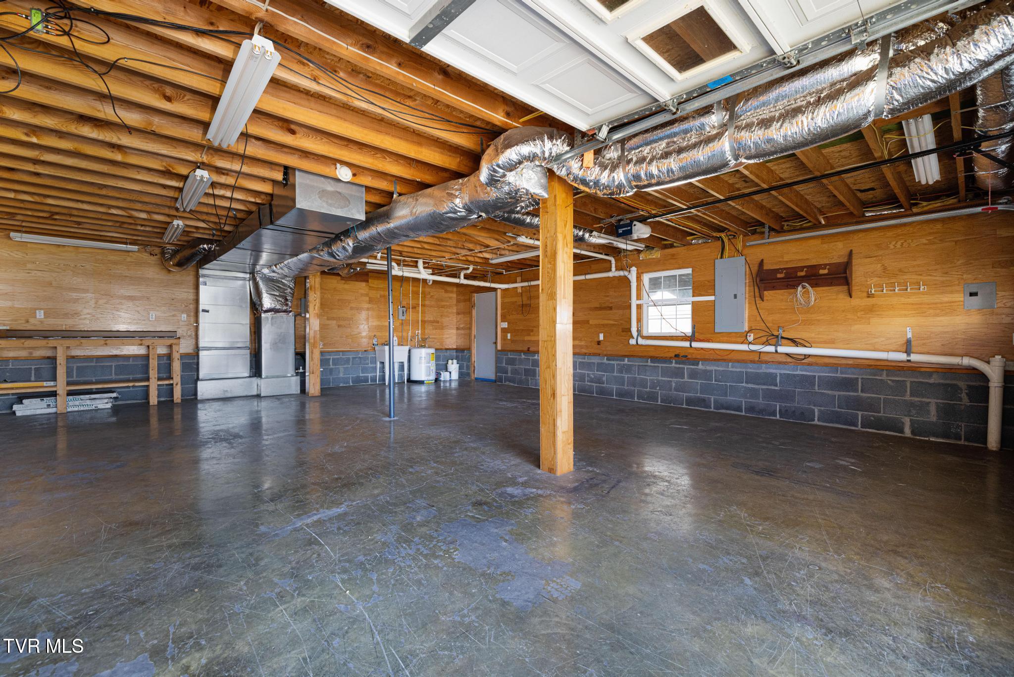 602 Monroe Street Erwin, TN 37650 - Photo 38 of 53 IMG_4684