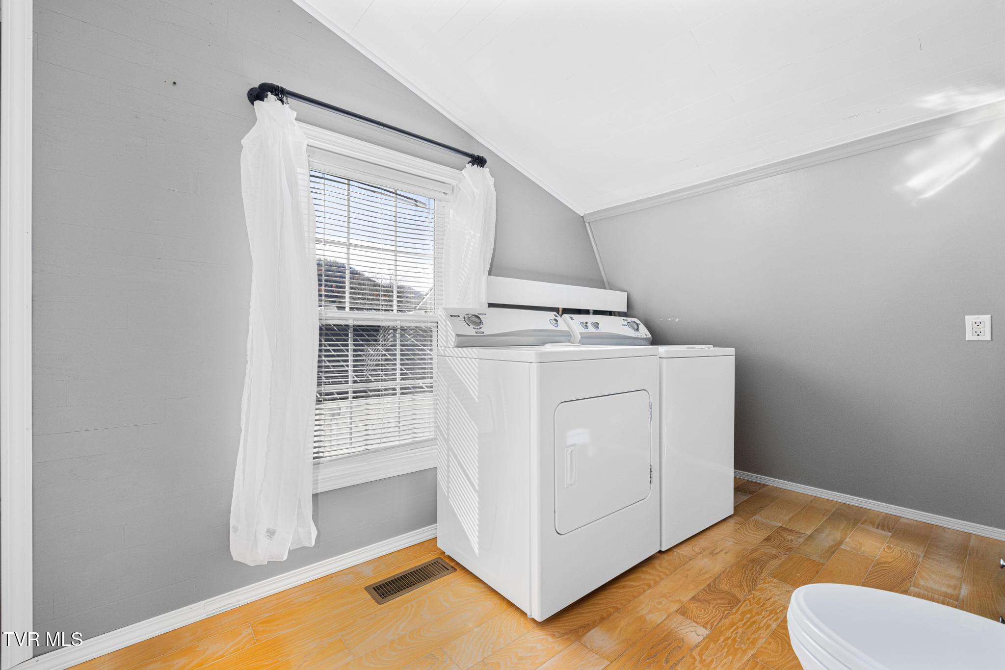 602 Monroe Street Erwin, TN 37650 - Photo 48 of 53 IMG_4727