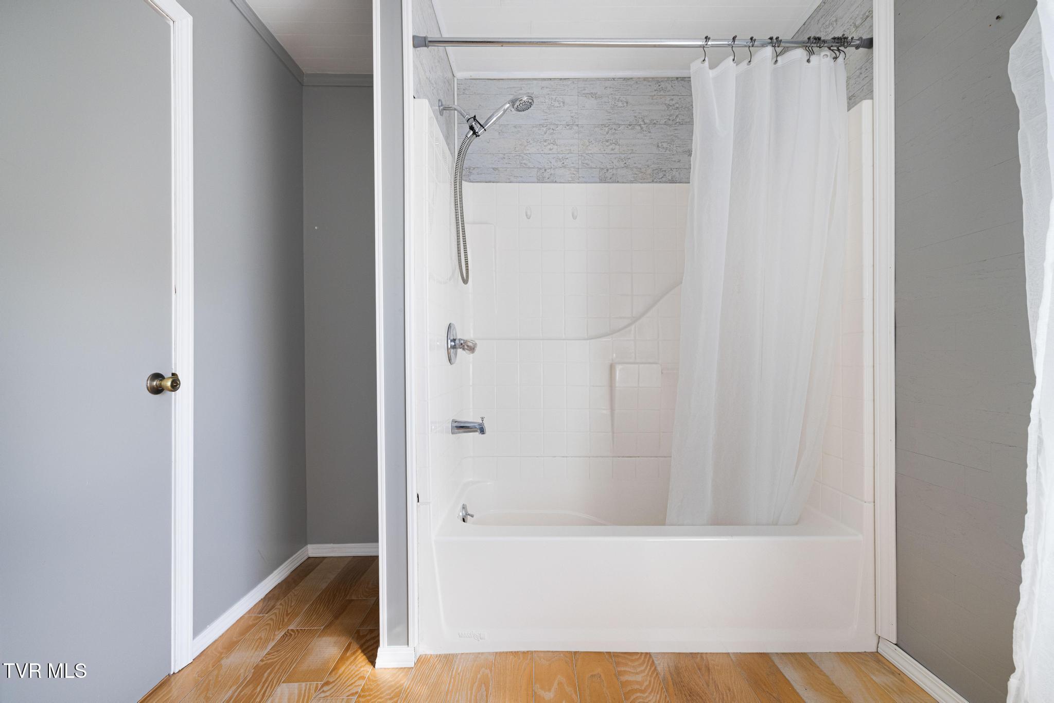 602 Monroe Street Erwin, TN 37650 - Photo 50 of 53 IMG_4734