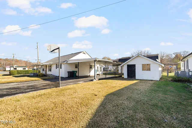 $299,999 | 602 Monroe Street, Erwin, TN 37650