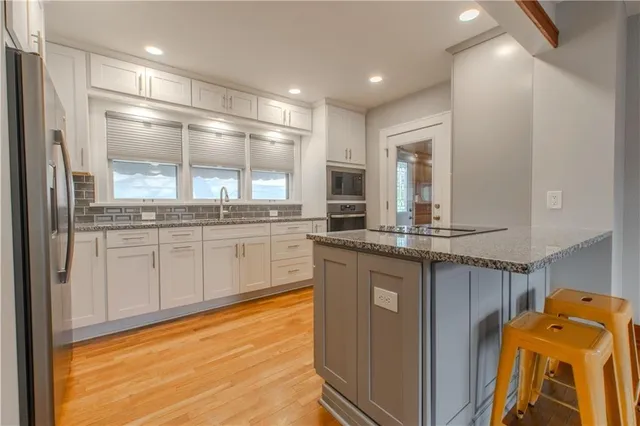 $255,000 | 904 Pinkston Avenue, Grandview, MO 64030