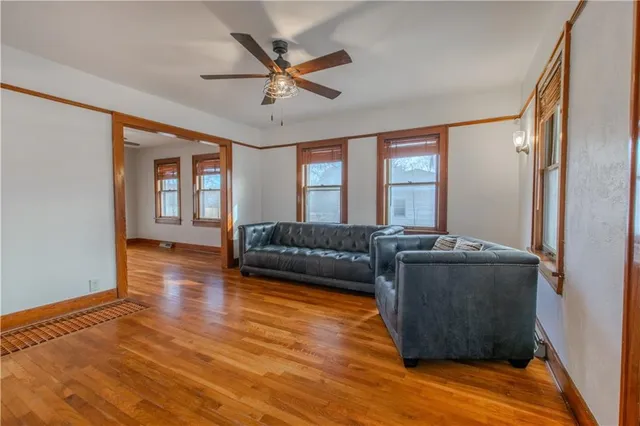 $255,000 | 904 Pinkston Avenue, Grandview, MO 64030