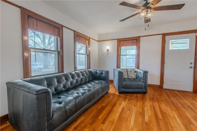 $255,000 | 904 Pinkston Avenue, Grandview, MO 64030