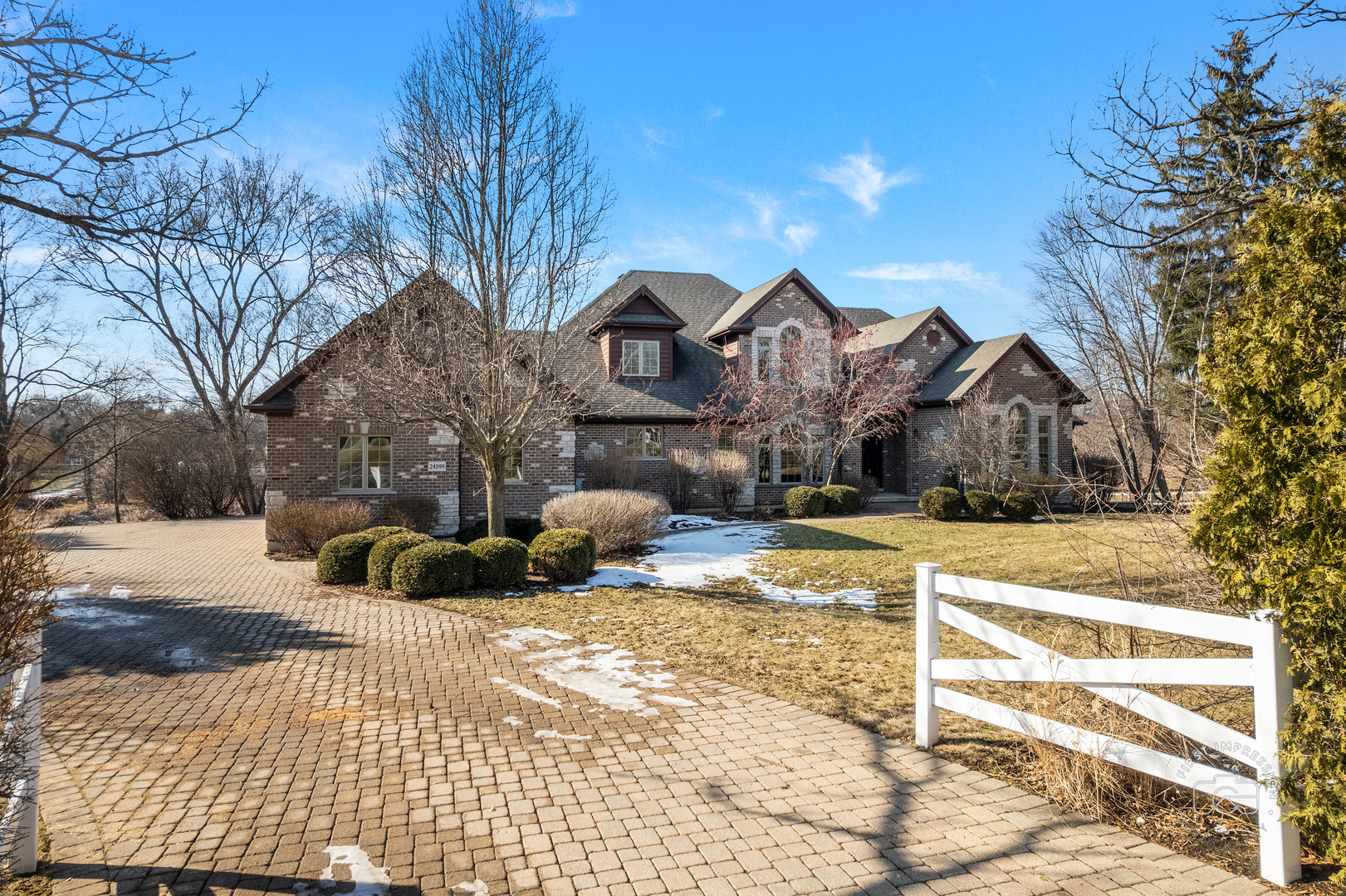 24599 West Indian Trail Road Barrington, IL 60010 - Photo 3 of 68