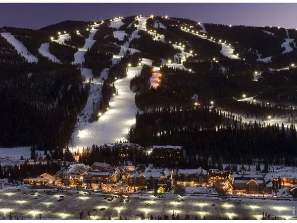 a front view of a building