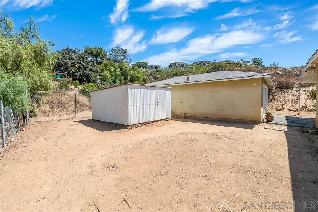 12196 Gay Rio Terrace Lakeside, CA 92040 - Photo 18 of 25 Gallery Image 18