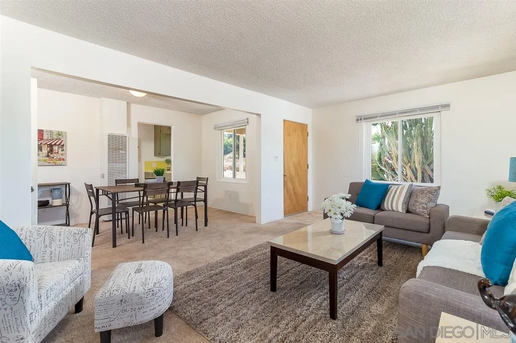 12196 Gay Rio Terrace Lakeside, CA 92040 - Photo 4 of 25 Gallery Image 4