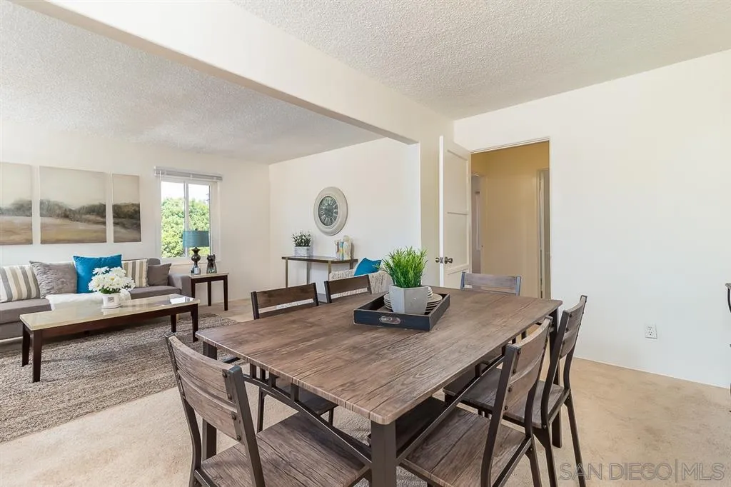 12196 Gay Rio Terrace Lakeside, CA 92040 - Photo 5 of 25 Gallery Image 5
