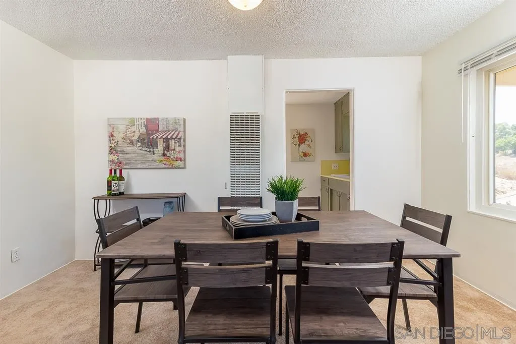 12196 Gay Rio Terrace Lakeside, CA 92040 - Photo 6 of 25 Gallery Image 6