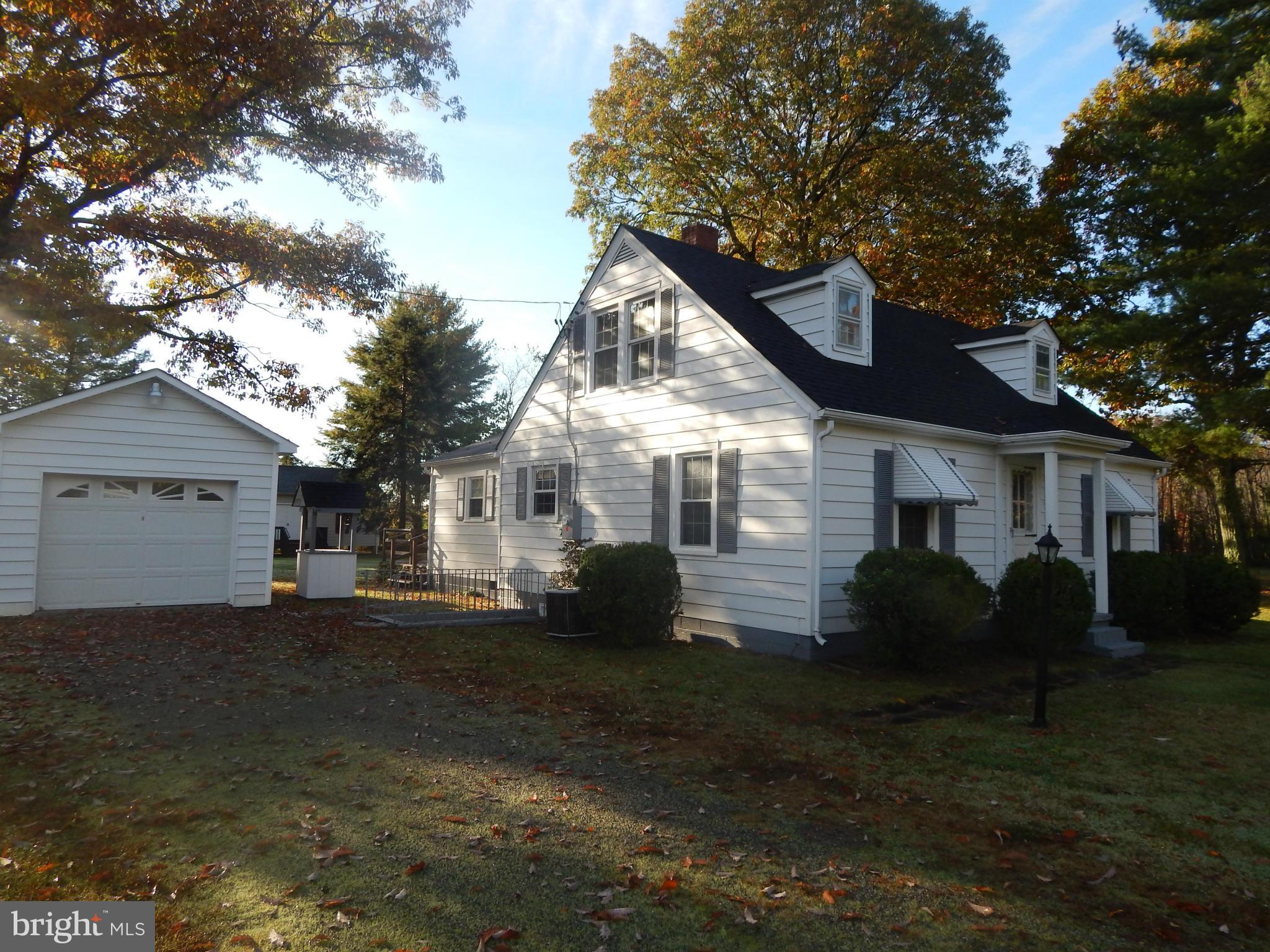 49 Duval Road Mineral, VA 23117 - Photo 3 of 22 a front view of a house with a yard