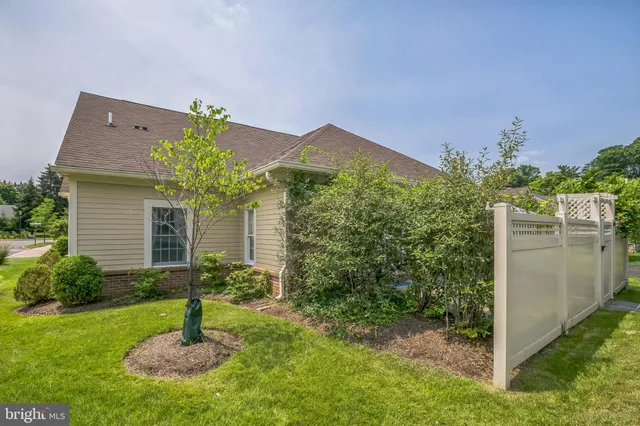 $595,000 | 1 Hedge Row Road, Princeton, NJ 08540