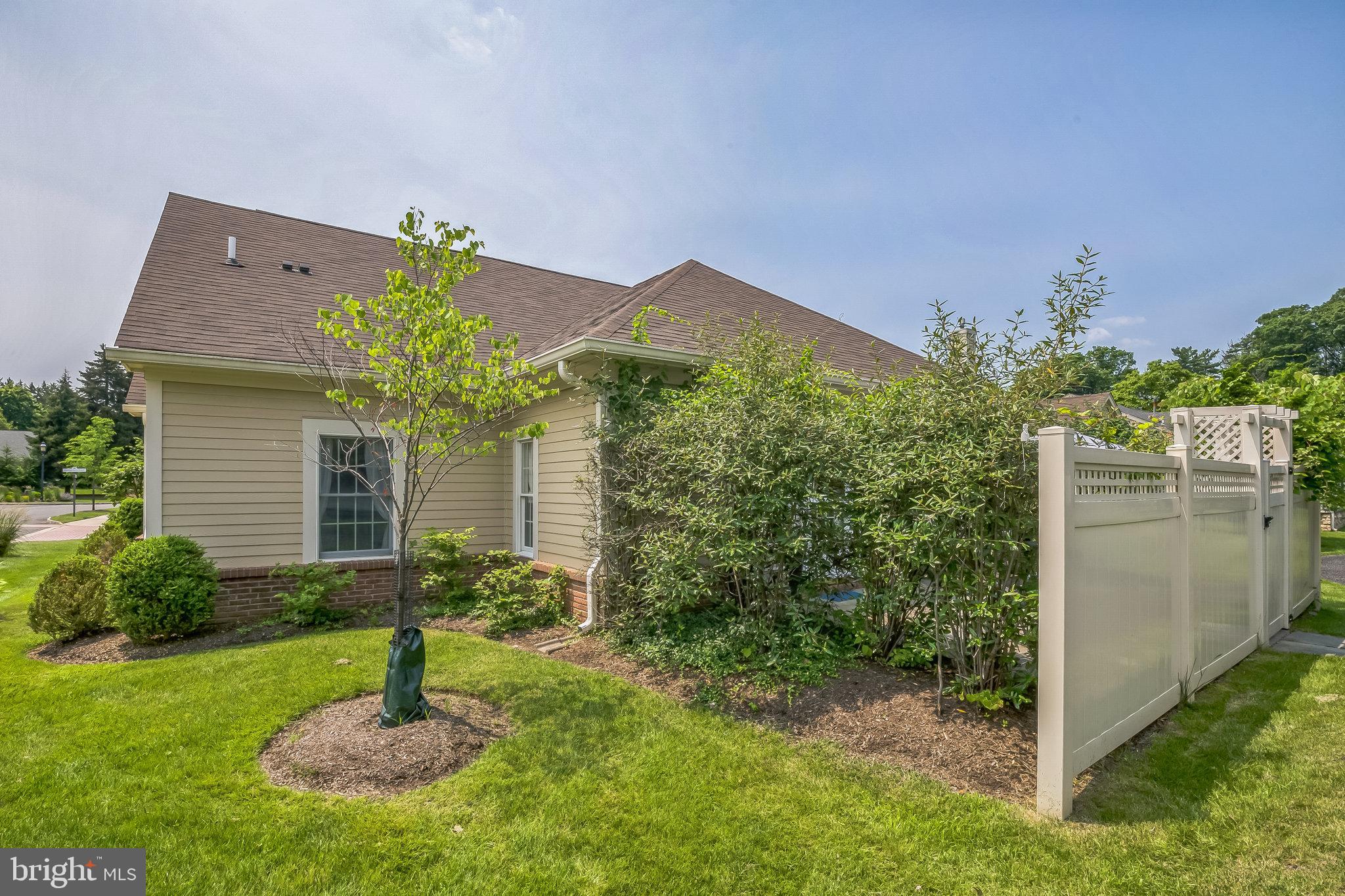 1 Hedge Row Road Princeton, NJ 08540 - Photo 3 of 32