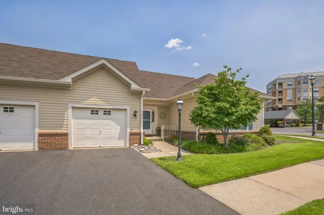 $595,000 | 1 Hedge Row Road, Princeton, NJ 08540