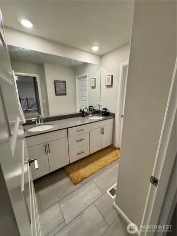 $3,295 | 923 120th Avenue Southeast, Lake Stevens, WA 98258