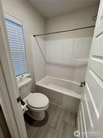 $3,295 | 923 120th Avenue Southeast, Lake Stevens, WA 98258