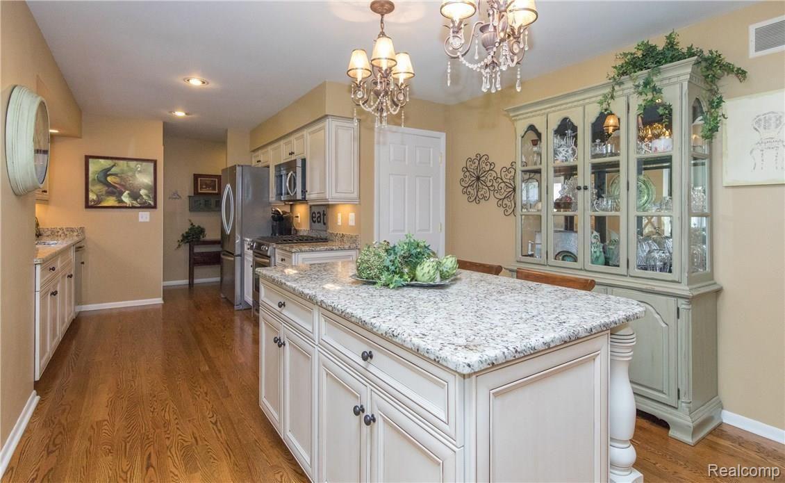 8364 Ridge Road Goodrich, MI 48438 - Photo 21 of 35 Nicely Spacious