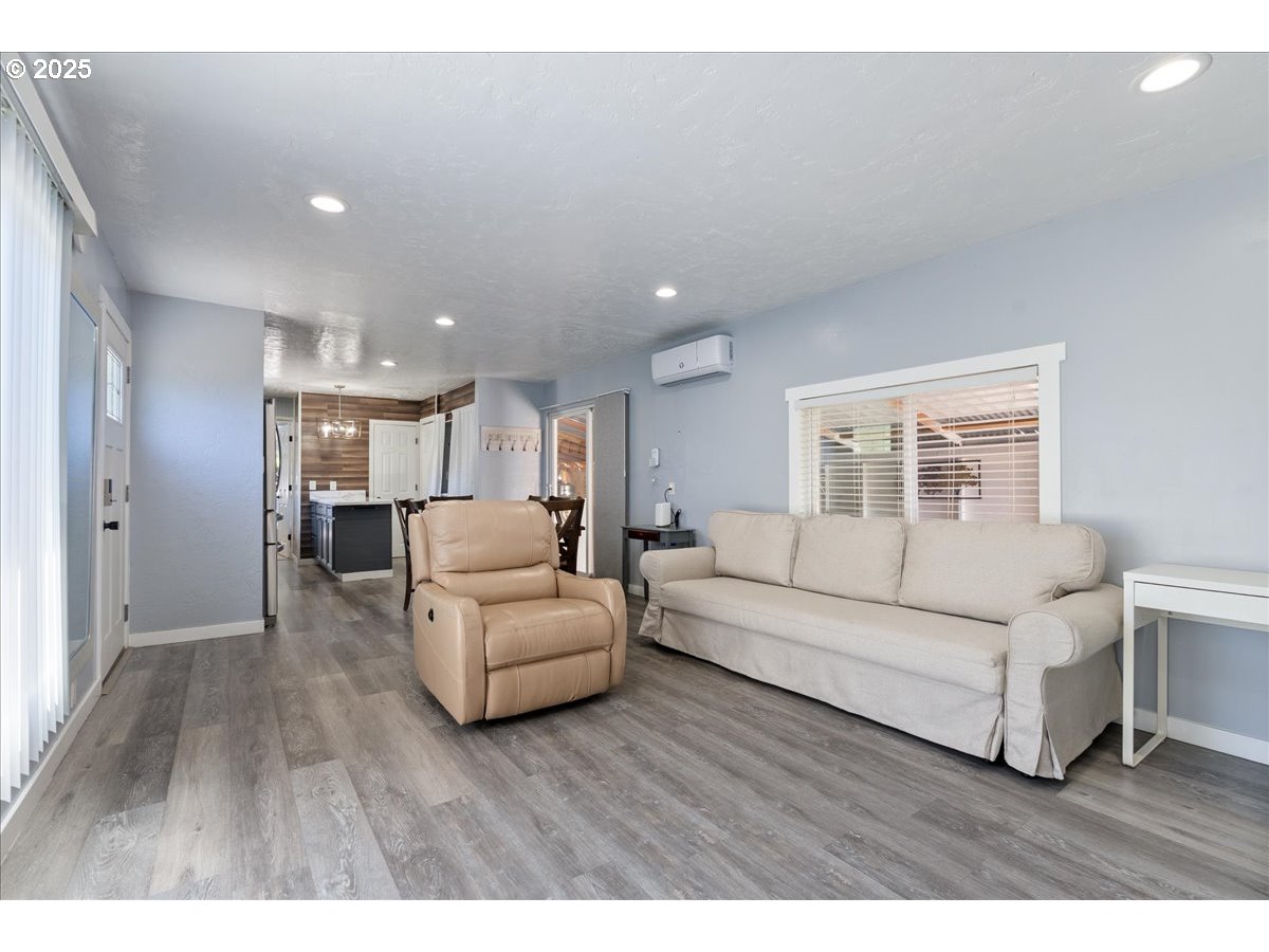 10405 Southwest Denney Road, Unit 90 Beaverton, OR 97008 - Photo 14 of 35