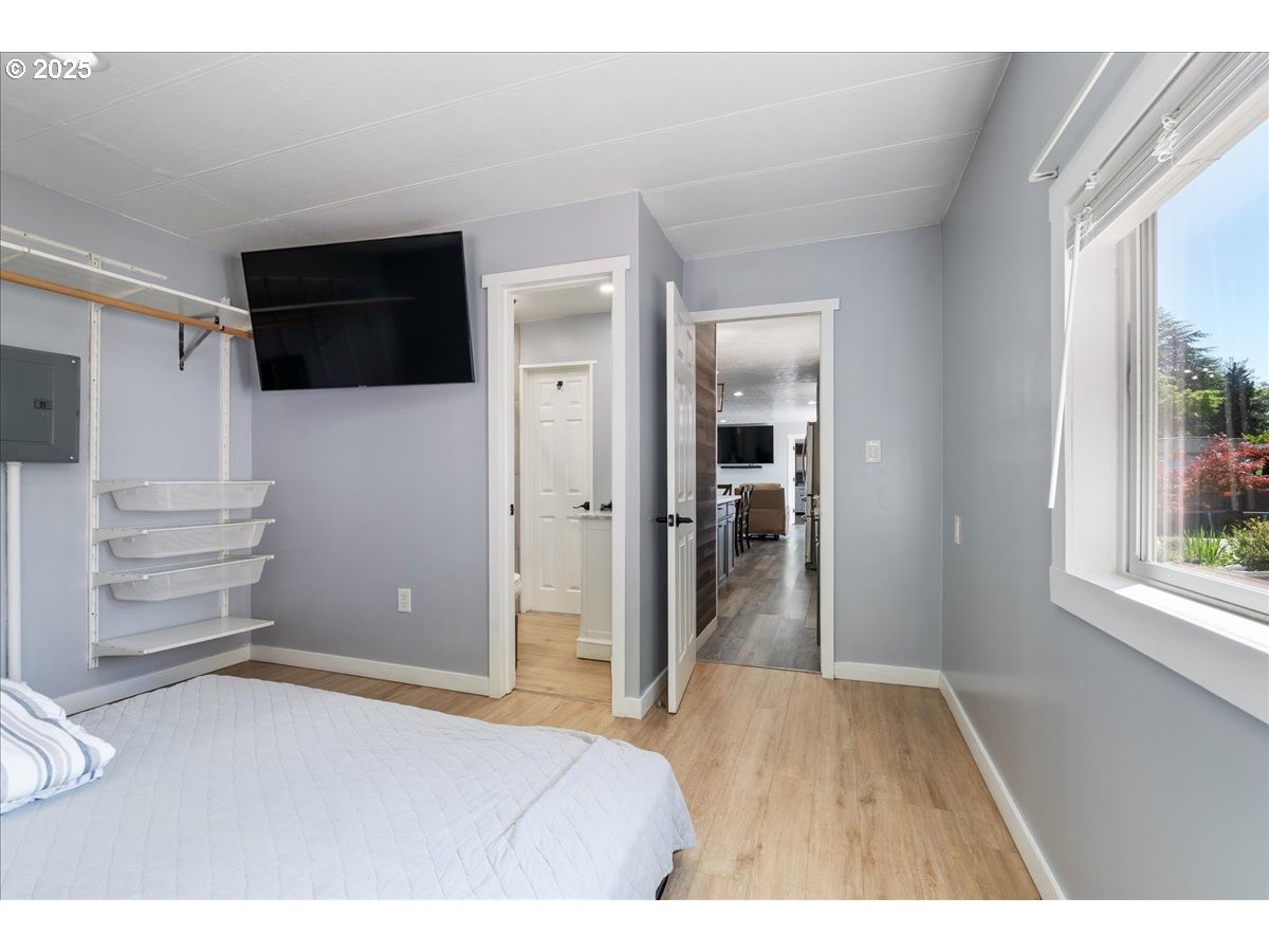 10405 Southwest Denney Road, Unit 90 Beaverton, OR 97008 - Photo 27 of 35