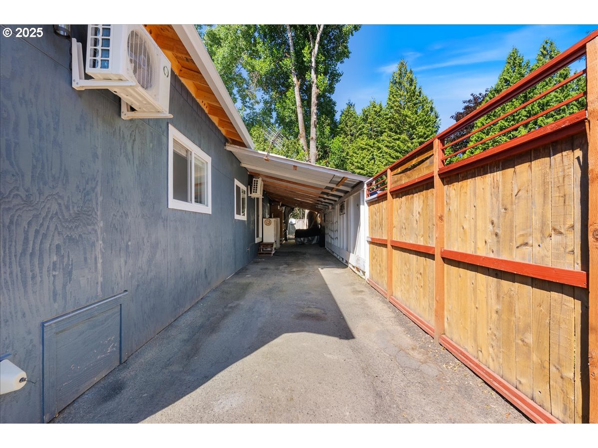 10405 Southwest Denney Road, Unit 90 Beaverton, OR 97008 - Photo 33 of 35