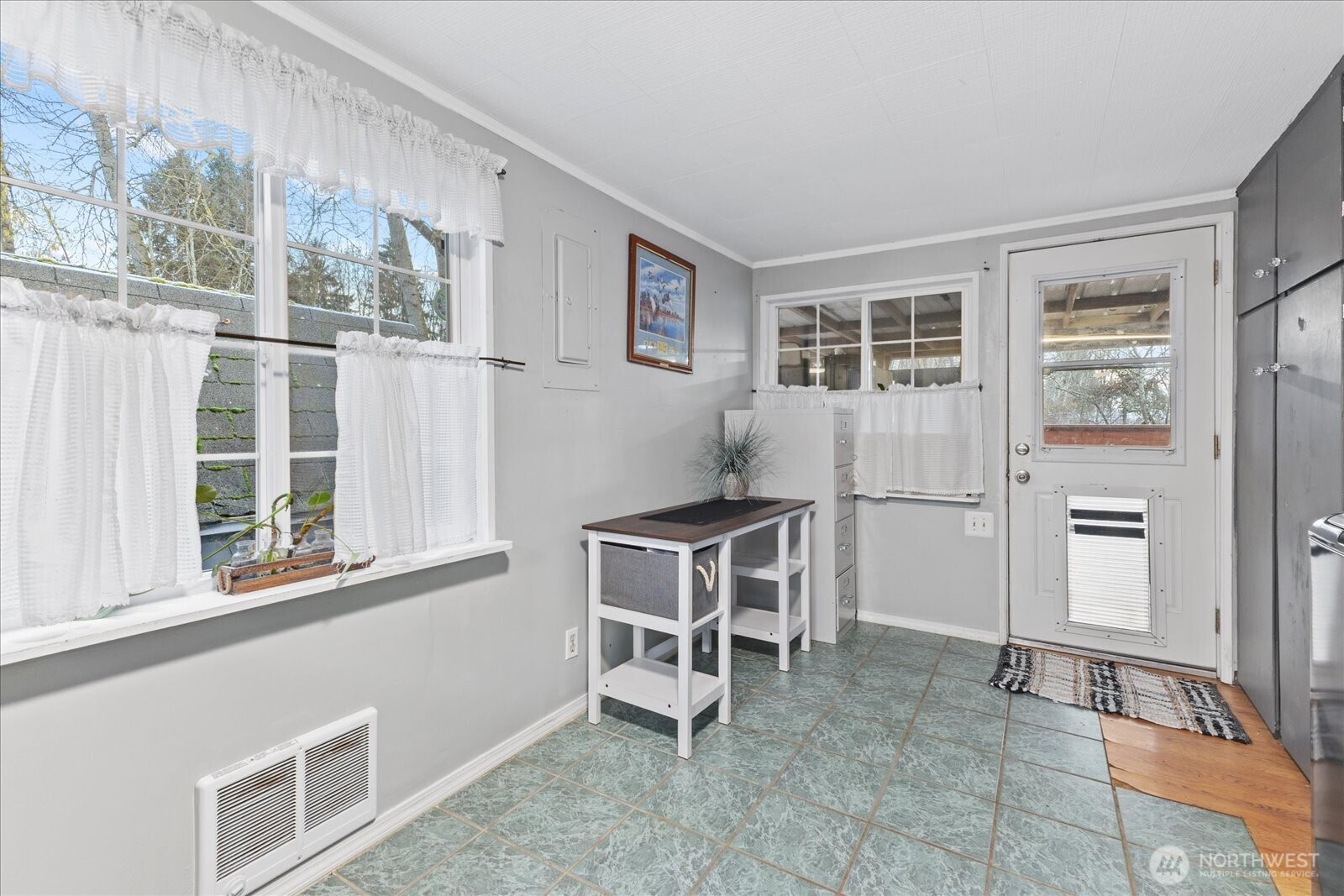 3610 Bennett Drive Bellingham, WA 98225 - Photo 13 of 23