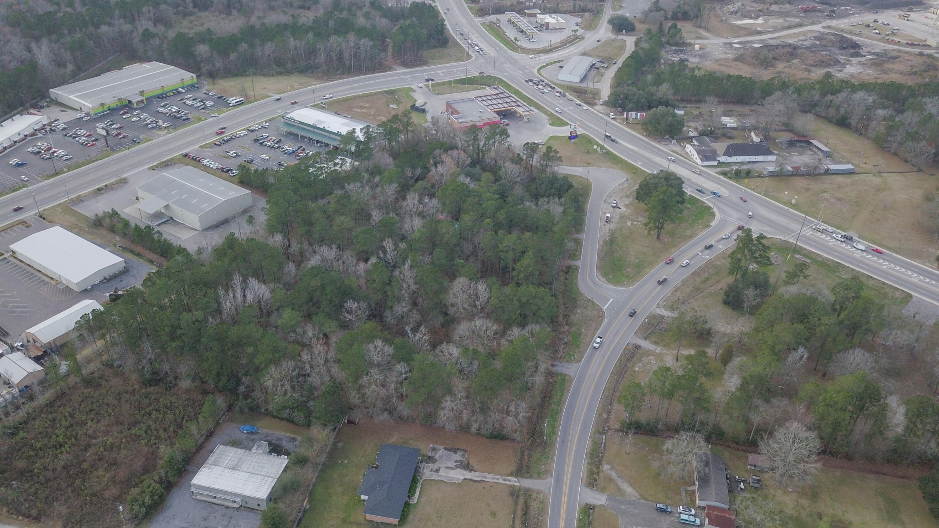 617 Myers Road Summerville, SC 29486 - Photo 1 of 6 6171