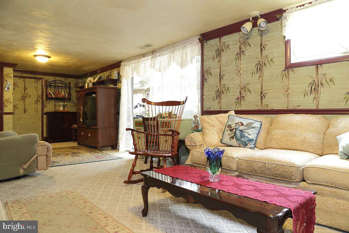 5240 Board Road Mount Wolf, PA 17347 - Photo 21 of 24 Gallery Image 21