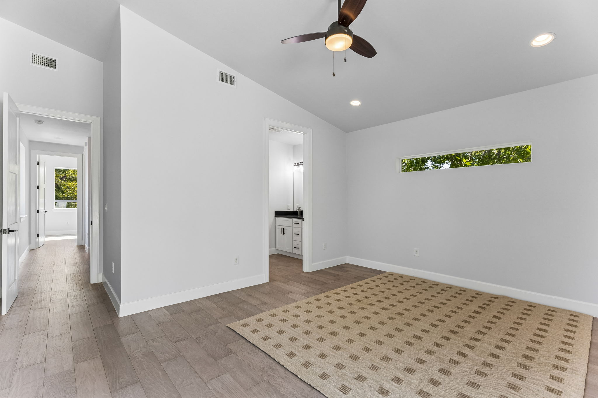 1130 Spur Street, Unit A Austin, TX 78721 - Photo 13 of 35 Gallery Image 13
