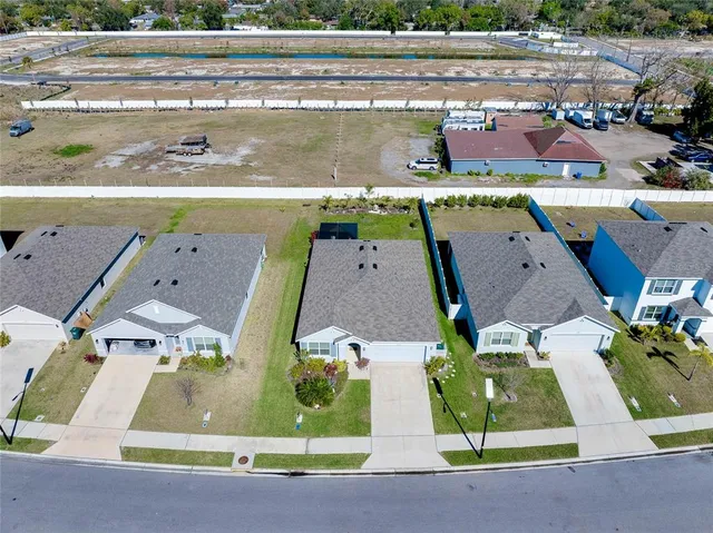 $389,500 | 2233 Grand Flora Trail, Bradenton, FL 34208