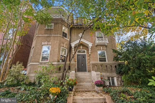 $1,590,000 | 2516 Cliffbourne Place Northwest, Washington, DC 20009