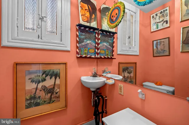 $1,590,000 | 2516 Cliffbourne Place Northwest, Washington, DC 20009