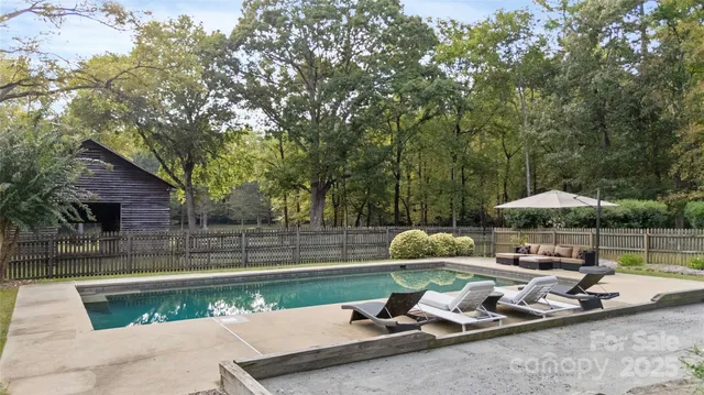 a bathroom with a toilet