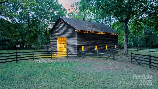 $1,850,000 | 10915 Beatties Ford Road, Huntersville, NC 28078