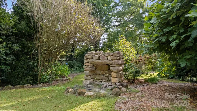 $1,850,000 | 10915 Beatties Ford Road, Huntersville, NC 28078