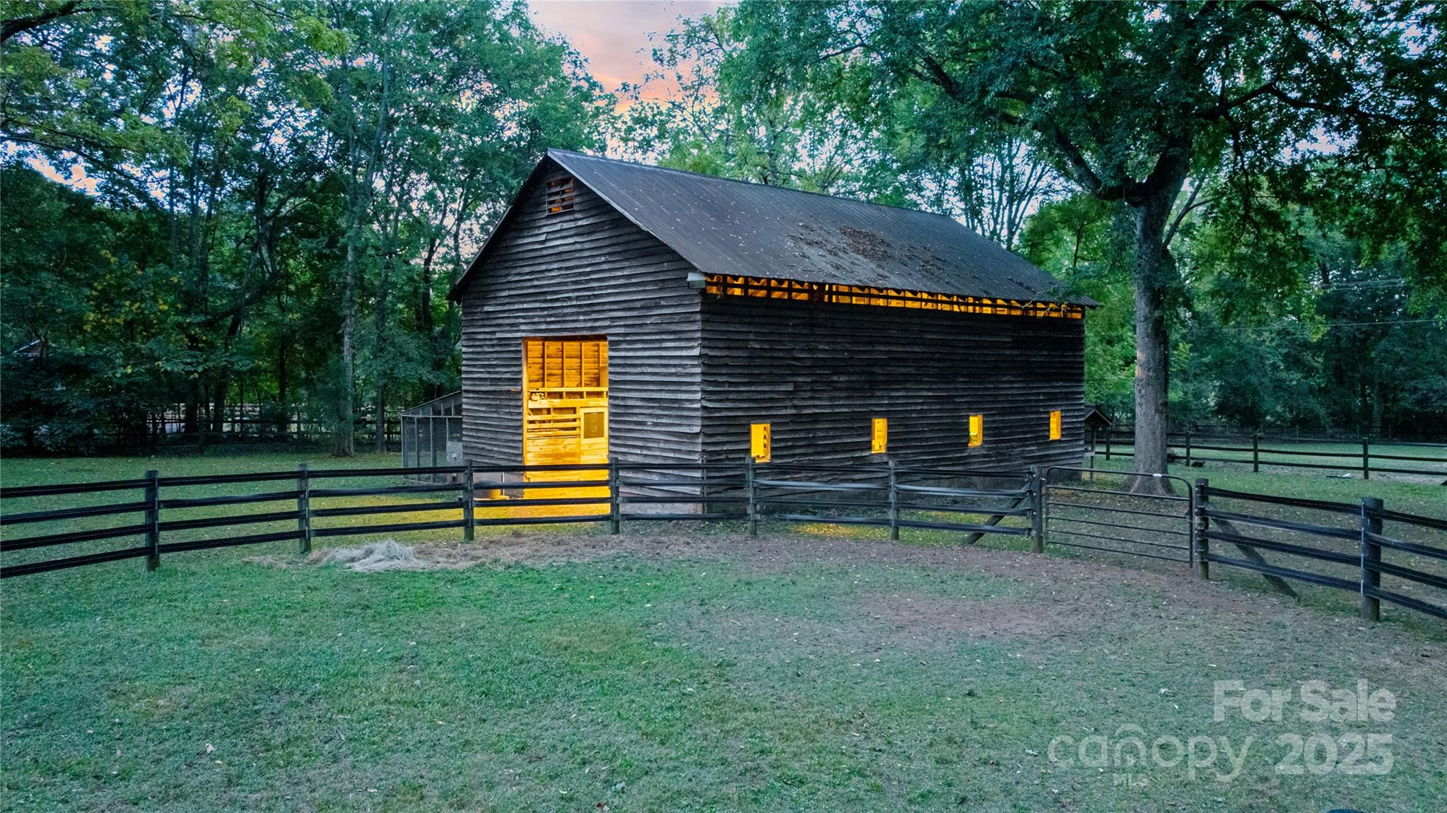 10915 Beatties Ford Road Huntersville, NC 28078 - Photo 4 of 5