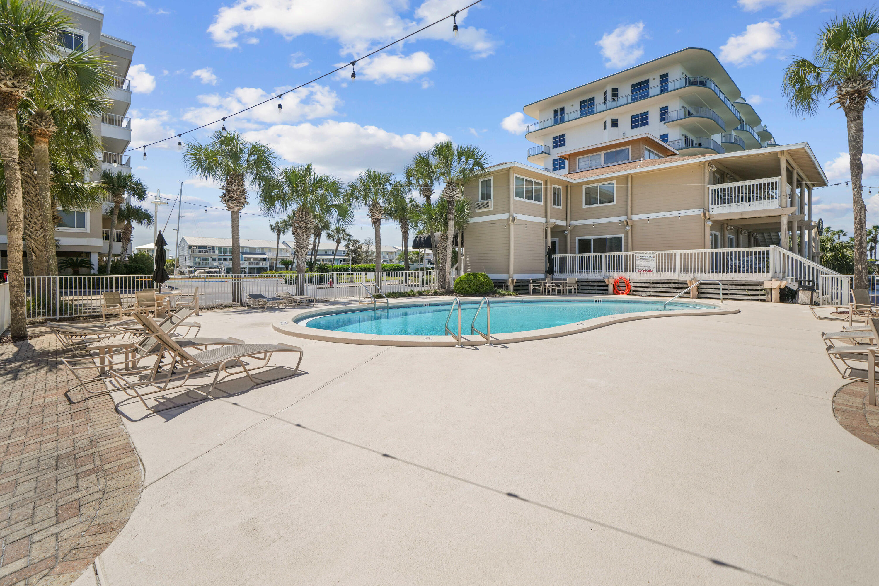 197 Durango Road, Unit 3D Destin, FL 32541 - Photo 33 of 43 Sun King Towers 3D