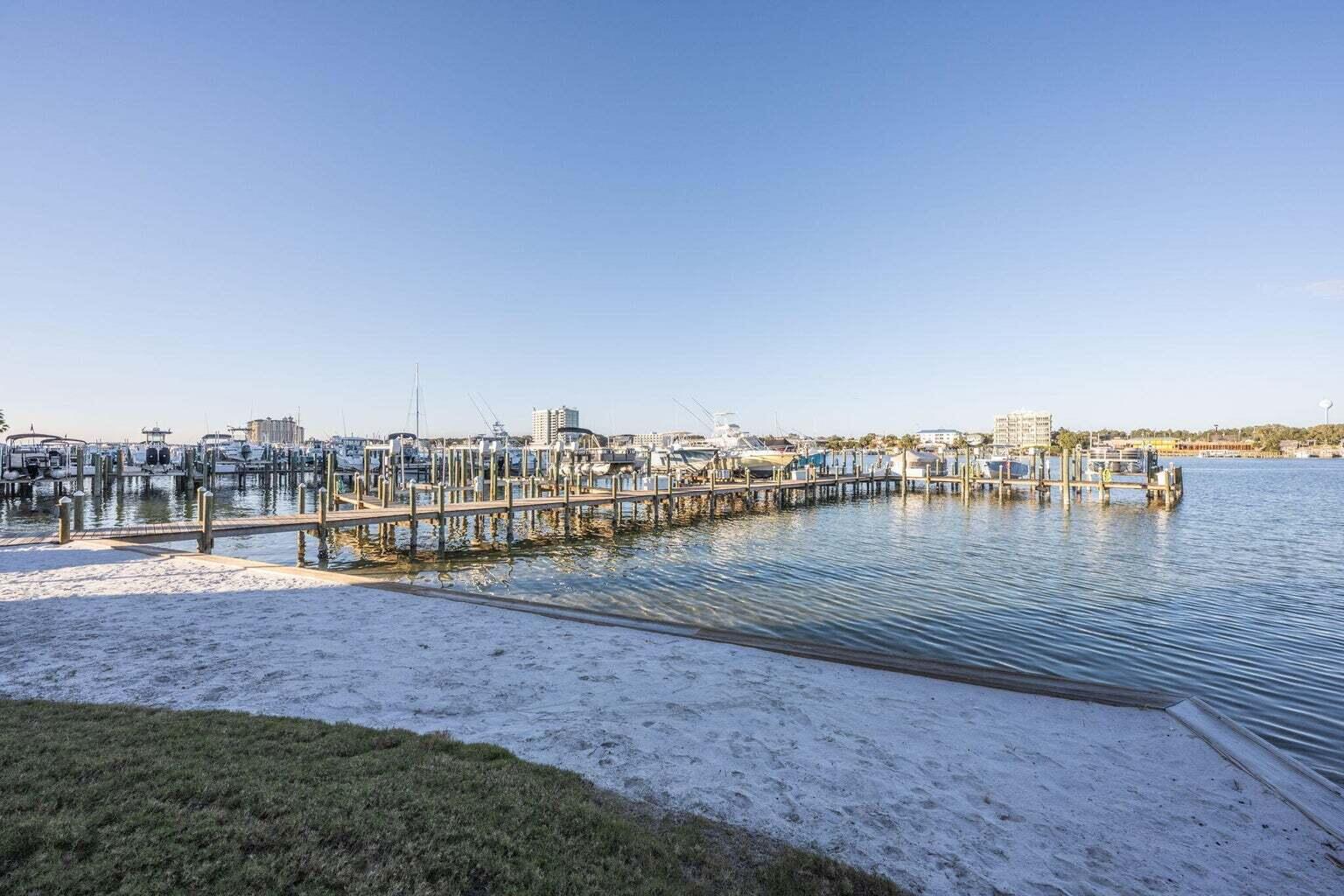 197 Durango Road, Unit 3D Destin, FL 32541 - Photo 10 of 18 Sun King Towers 3D