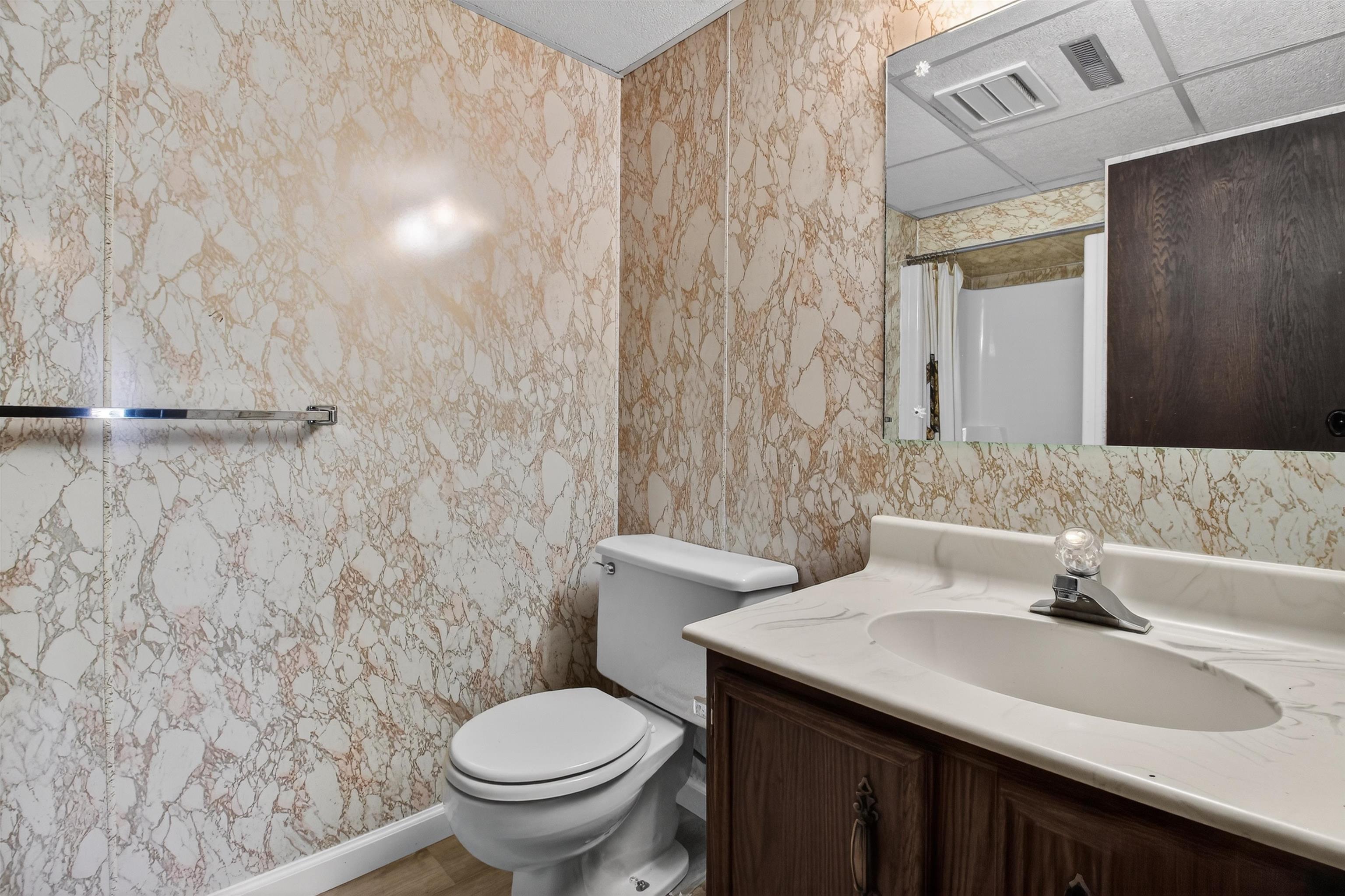 88 East Waterloo Road Waterloo, WI 53594 - Photo 15 of 29