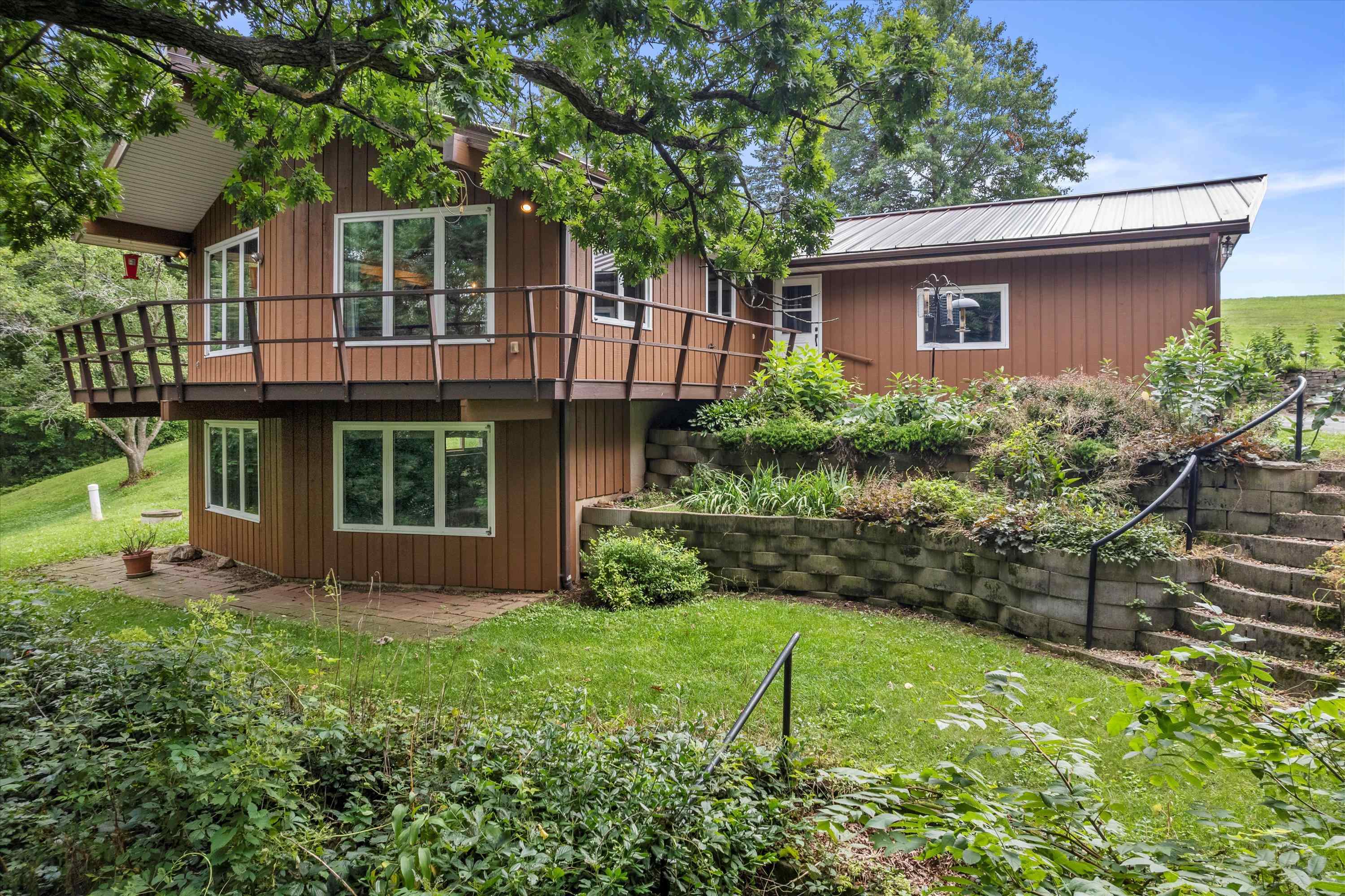 88 East Waterloo Road Waterloo, WI 53594 - Photo 2 of 29