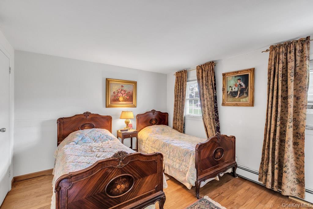 185 Whistler Road Manhasset, NY 11030 - Photo 16 of 25