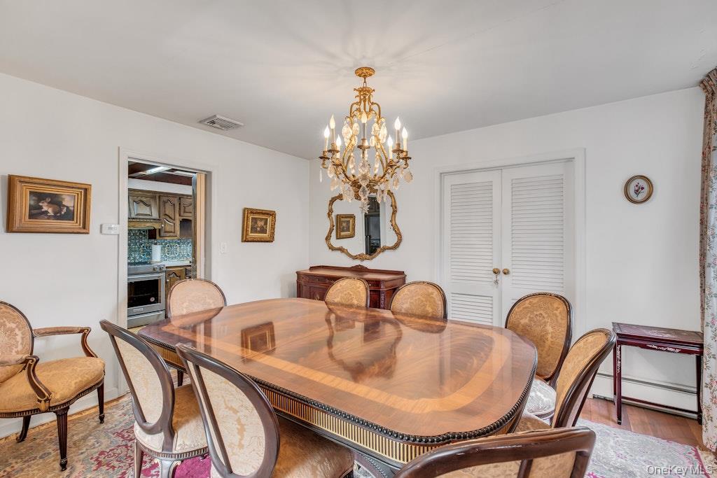 185 Whistler Road Manhasset, NY 11030 - Photo 6 of 25