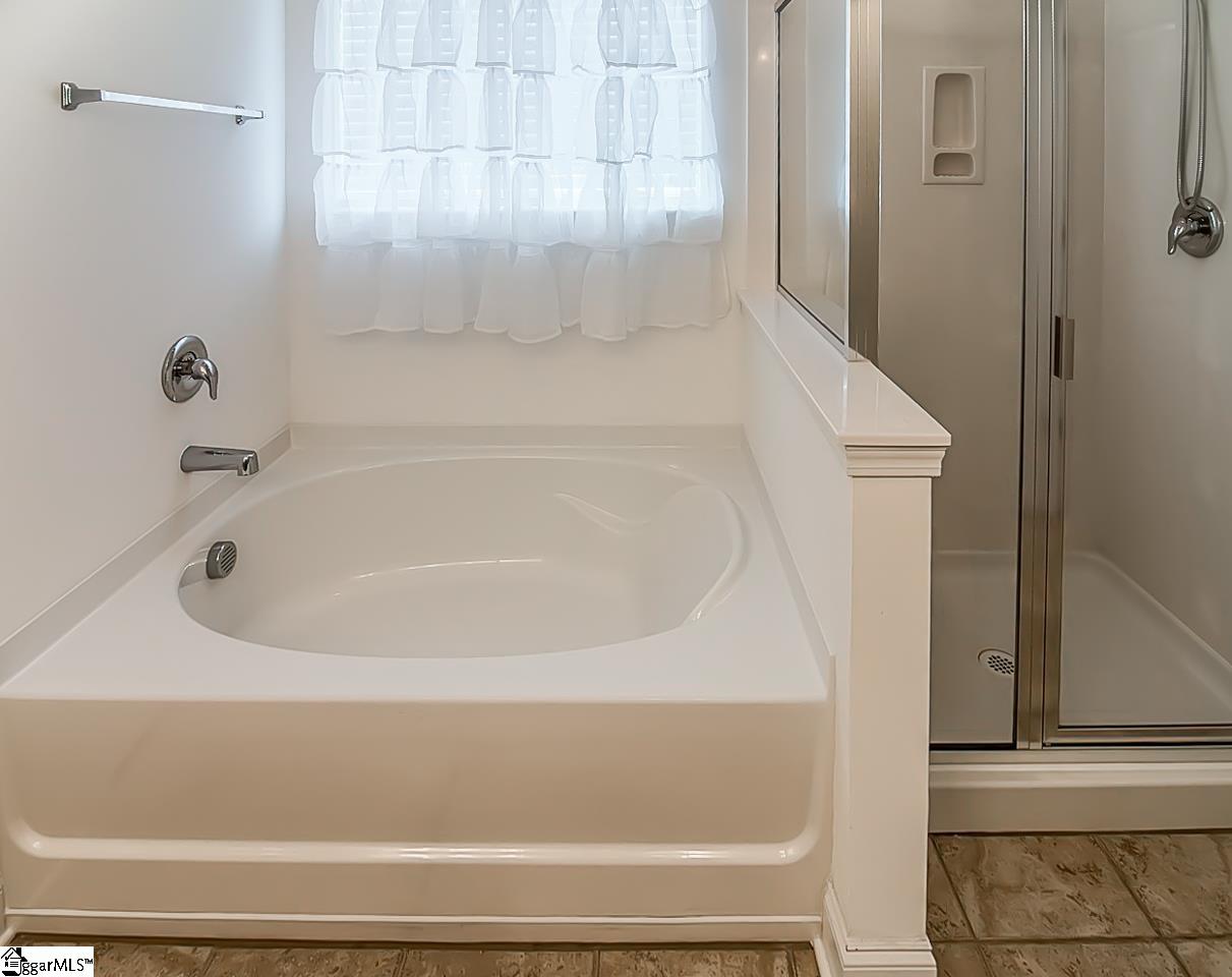 324 Arnold Mill Road Simpsonville, SC 29680 - Photo 16 of 30 Gallery Image 16