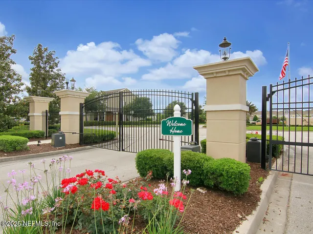 $2,100 | 6342 Autumn Berry Circle, Jacksonville, FL 32258