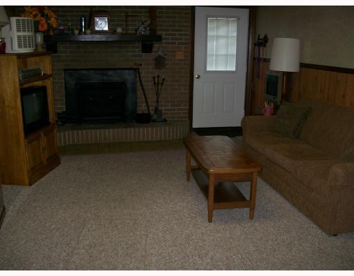 132 Moran Road Butler, PA 16002 - Photo 13 of 18 Den/Family/Great Room.