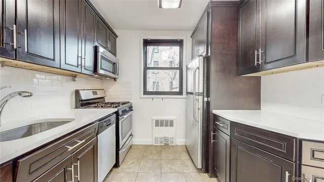 $329,000 | 139-15 83rd Avenue, Unit 503 | Briarwood