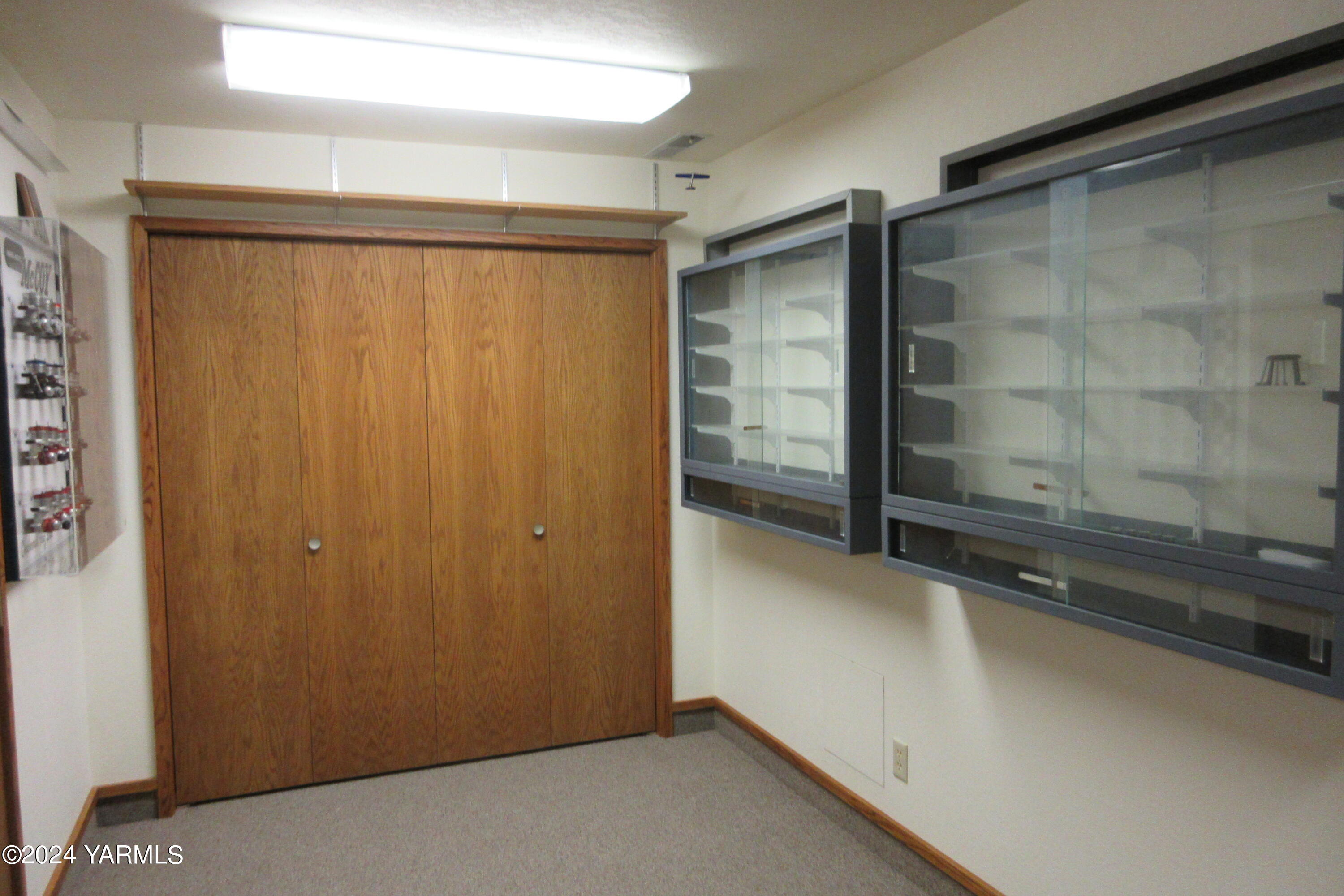 13510 Fisk Road Yakima, WA 98908 - Photo 40 of 61 a view of an empty room