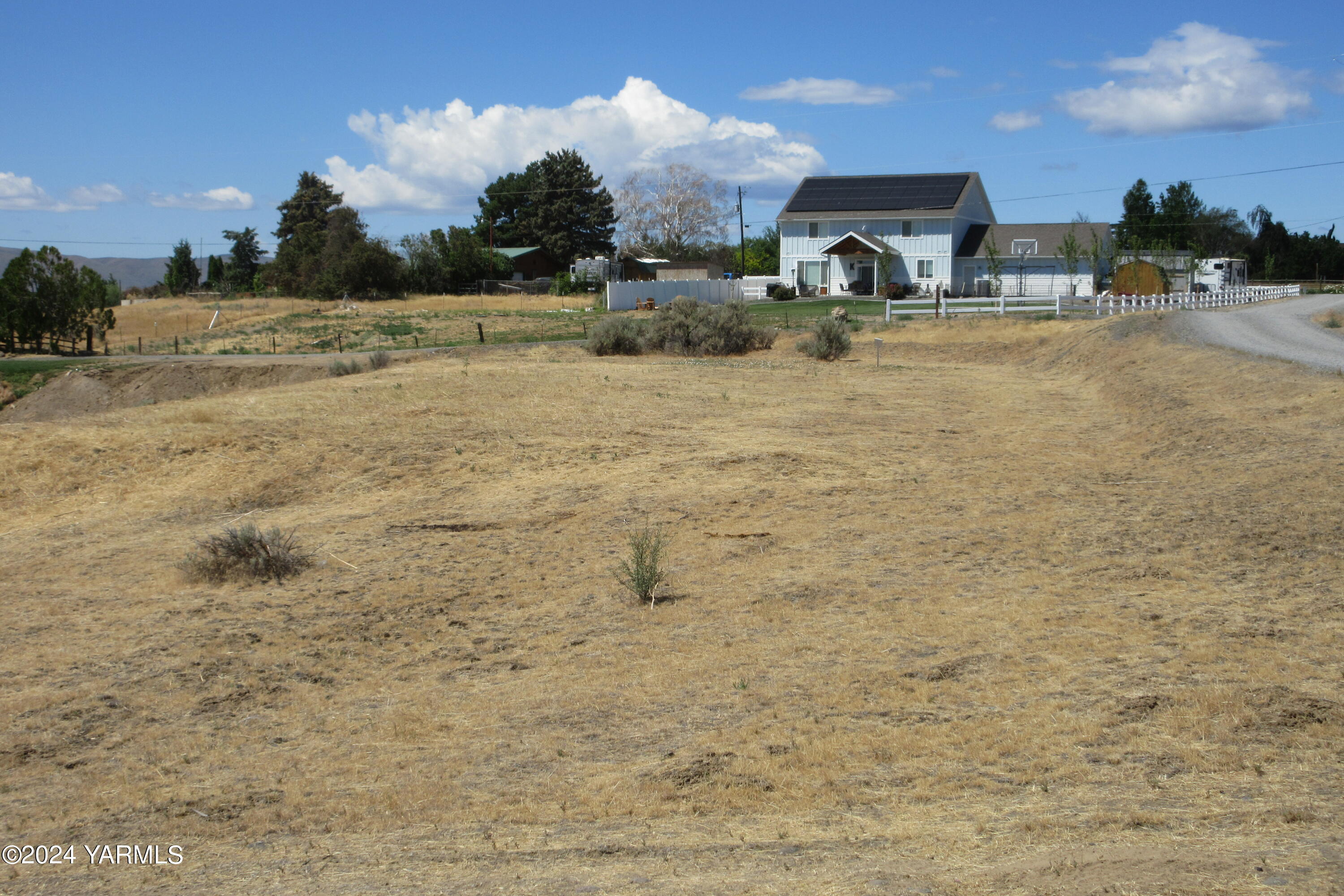 13510 Fisk Road Yakima, WA 98908 - Photo 61 of 61 IMG_0892